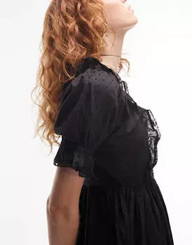 Черное платье миди с квадратным вырезом и сердцем Topshop