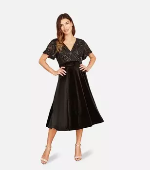 Черное платье миди с плиссированной юбкой Yumi с запахом Yumi, черный