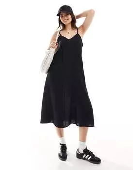 Черное платье миди с v-образным вырезом и бретелями Vero Moda