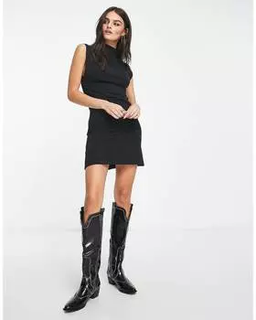Черное платье мини с рюшами по бокам ASOS DESIGN