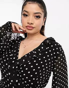 Черное платье мини в горошек с объемными рукавами и рюшами In The Style Plus x Georgia Louise