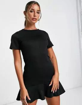 Черное платье понте с короткими рукавами и заостренным краем ASOS DESIGN