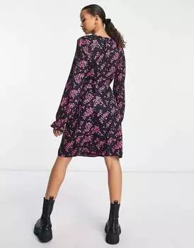 Черное платье с запахом и розами Pieces