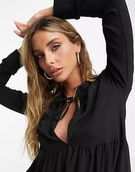 Черное ярусное свободное платье мини с глубоким вырезом ASOS DESIGN