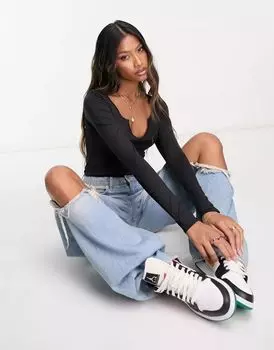 Черное суперэластичное боди с потертыми рукавами и вырезом горловины Threadbare