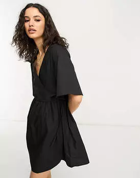 Черное свободное платье мини с запахом ASOS DESIGN