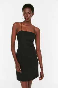 Черное тканое платье на тонких бретелях с разрезом и детальной отделкой Trendyol, черный