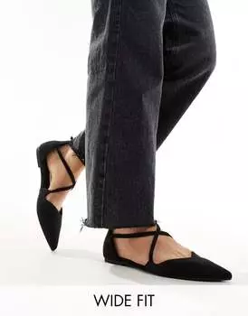 Черные балетки с острым носком ASOS DESIGN Wide Fit Larna