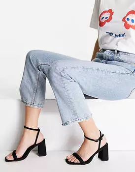 Черные босоножки на блочном каблуке ASOS DESIGN Wide Fit Hilton