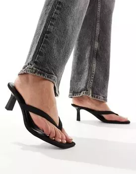 Черные босоножки с ремешками Bershka на маленьком каблуке