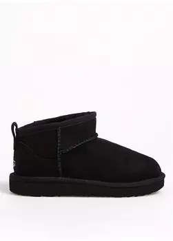 Черные Ботинки для Мальчика 1130750K Classic Ultra Mini Ugg, черный