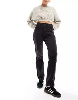 Черные джинсы прямого кроя Wrangler