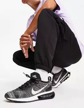 Черные и белые беговые кроссовки Nike Air Max с мухой