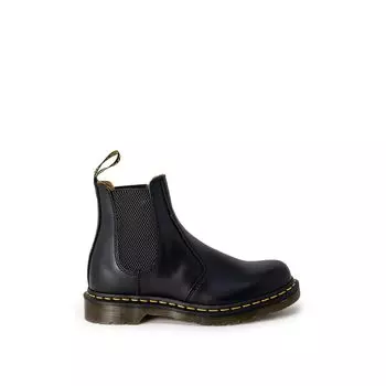 Черные кожаные ботинки Dr. Martens