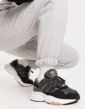Черные кроссовки adidas Originals Retropy F90 с розовыми деталями
