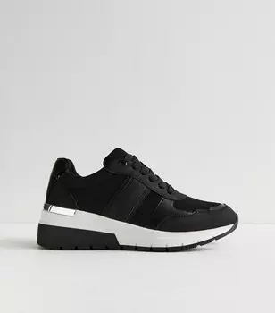 Черные кроссовки на танкетке с металлической отделкой New Look, черный