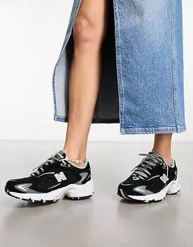 Черные кроссовки New Balance 725