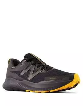 Черные кроссовки New Balance NTRG