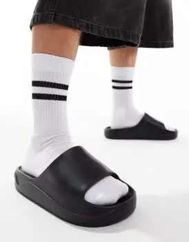 Черные массивные шлепанцы Pull&Bear