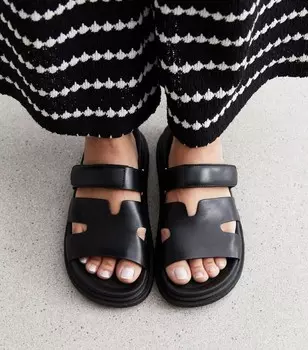 Черные массивные шлепанцы с имитацией кожи New Look, черный