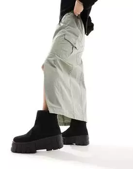 Черные мини-сапоги на подкладке из борга ASOS Attention