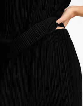 Черные плиссированные брюки Vero Moda