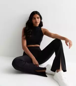 Черные расклешенные брюки в рубчик с разрезом спереди New Look, черный