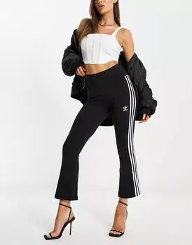 Черные расклешенные леггинсы с тремя полосками adidas Originals