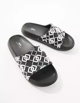 Черные шлепанцы ASOS с массивной подошвой и узором монограммы
