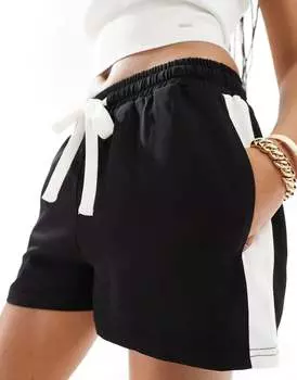Черные шорты с контрастной вставкой ASOS DESIGN