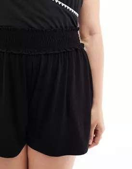 Черные шорты с присборенной талией ASOS DESIGN Curve