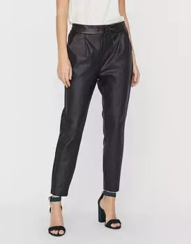 Черные спортивные брюки Vero Moda с имитацией кожи и завязкой на талии