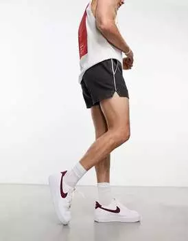 Черные спортивные джинсовые шорты с окантовкой ASOS