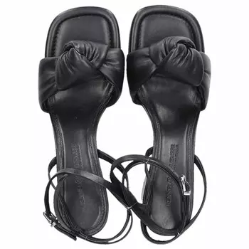 Черные туфли на каблуке с ремешками Ines KENNEL & SCHMENGER, черный