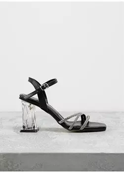 Черные женские туфли на толстом каблуке F By Fabrika