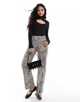 Черный боди с длинными рукавами, водолазкой и вырезом потертого цвета