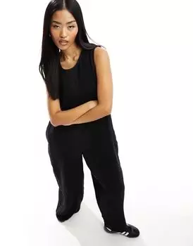 Черный комбинезон-кюлот с круглым вырезом ASOS DESIGN