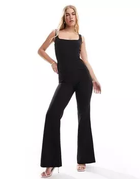 Черный комбинезон с квадратным вырезом и расклешенными штанинами ASOS DESIGN