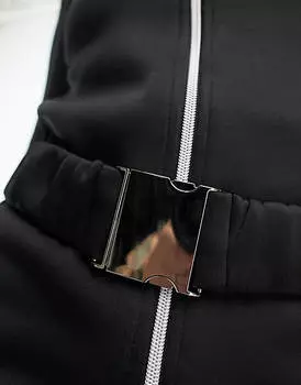 Черный комбинезон с поясом Threadbare Ski