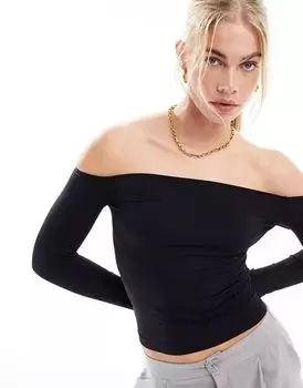 Черный корректирующий топ с открытыми плечами Stradivarius