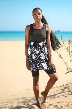 Черный полузакрытый купальник с узором, 1933 г. Marina