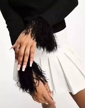 Черный приталенный джемпер в рубчик с пышными манжетами Wednesday's Girl