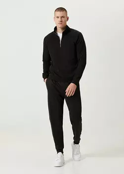 Черный спортивный костюм Network
