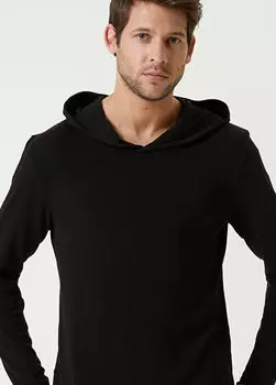 Черный свитшот с капюшоном Tru