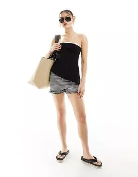 Черный топ без бретелек с контрастной окантовкой River Island