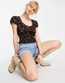 Черный топ с присборенными рукавами и принтом роз Topshop