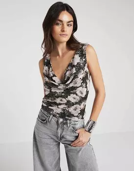 Черный топ с воротником-хомутом и пайетками River Island