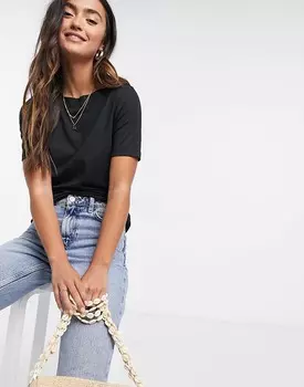 Черный топ с вырезом-лодочкой Vero Moda