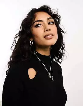 Черный топ с высоким воротником и длинными рукавами Vero Moda