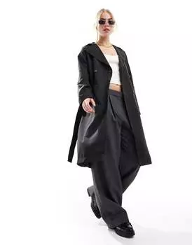 Черный тренч Stradivarius